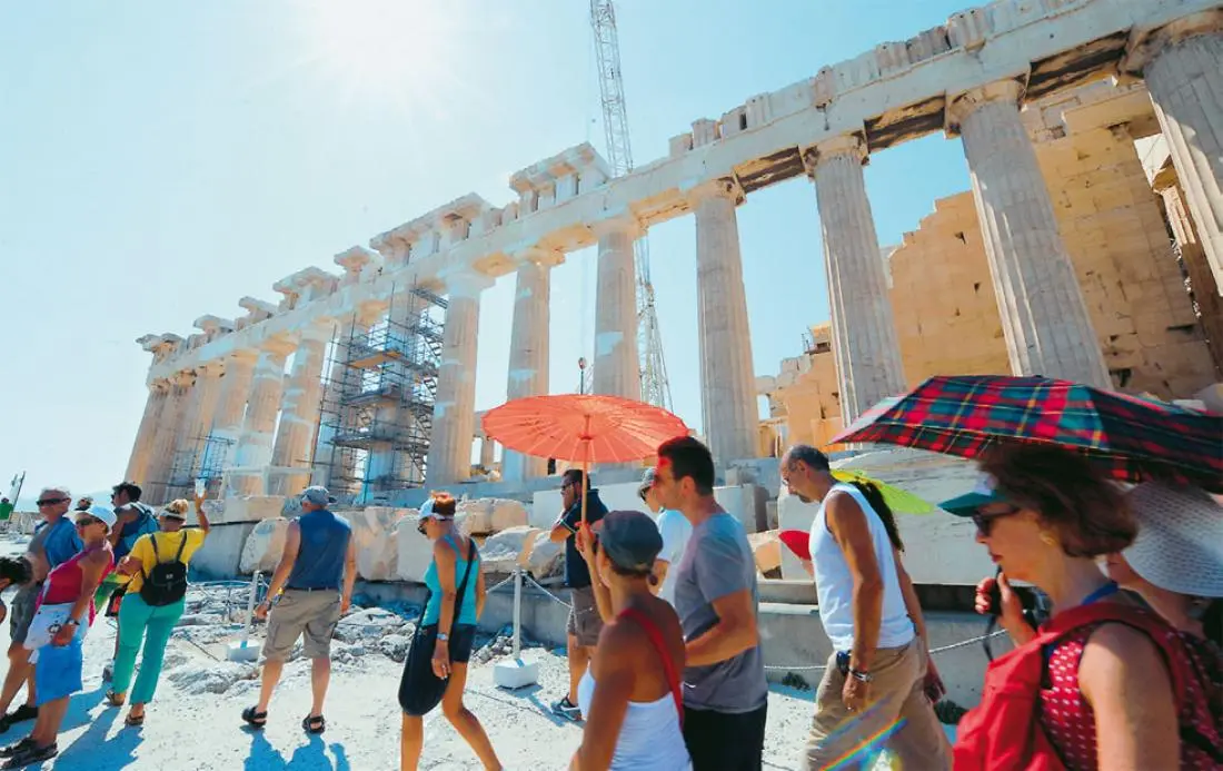 «Έκρηξη» τζίρου για τον ελληνικό τουρισμό