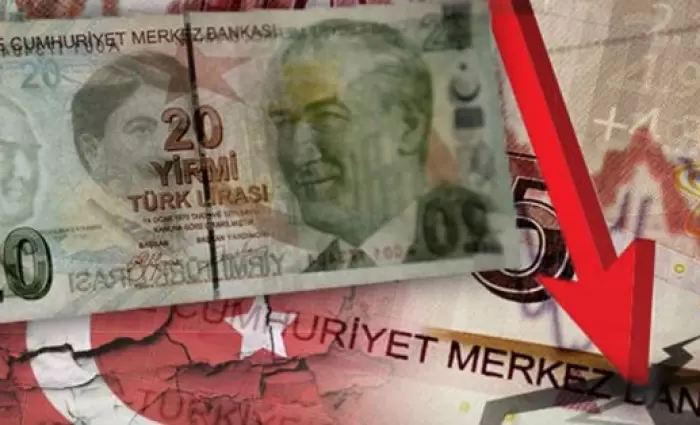 Τι συμβαίνει με την τουρκική λίρα - Είναι όντως στην κόψη του ξυραφιού;