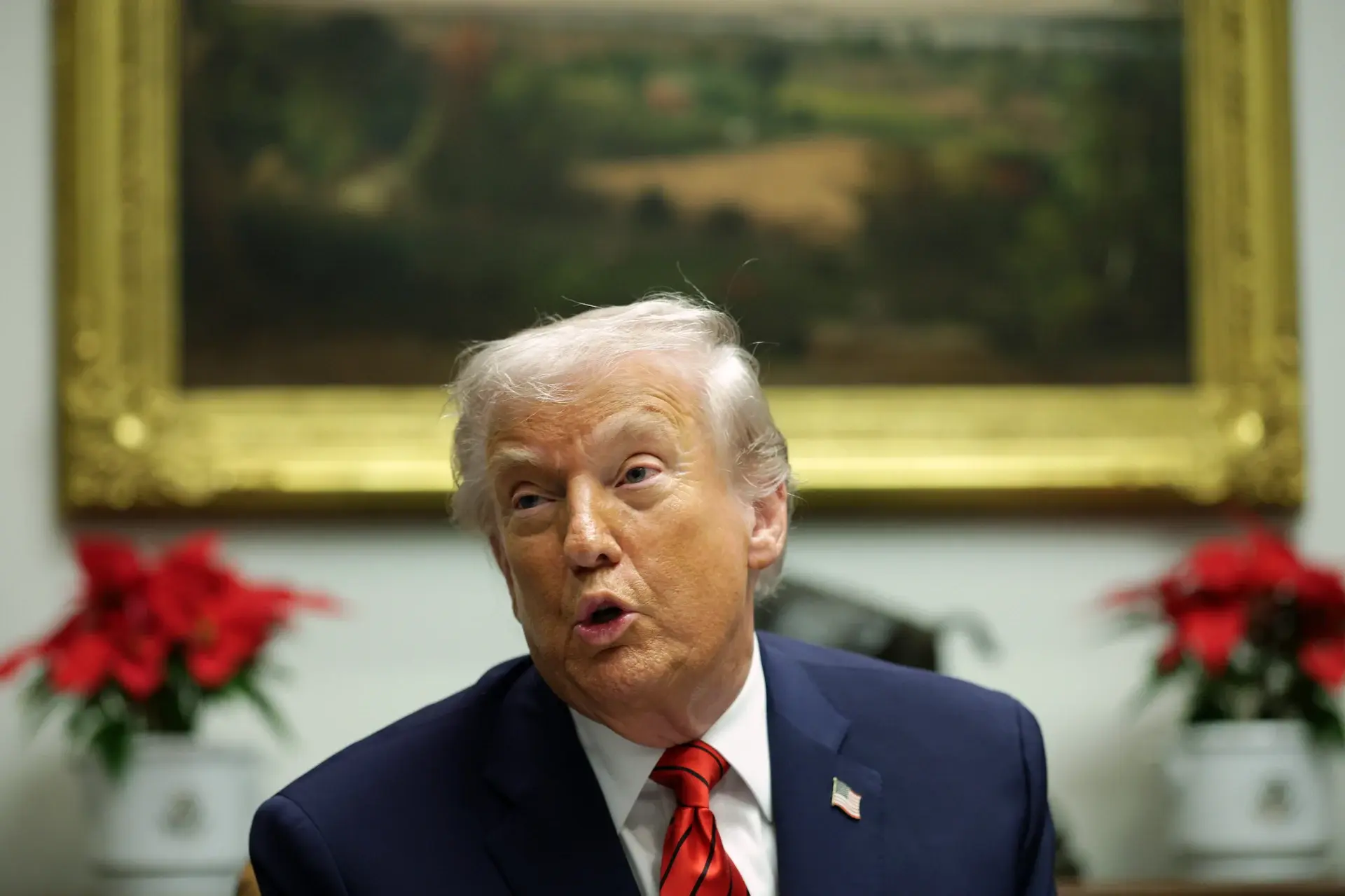 Τραμπ: Οι Γουορς και Χάσετ, πιθανότεροι υποψήφιοι για την ηγεσία της Fed – Να μειωθούν στο 1% τα επιτόκια