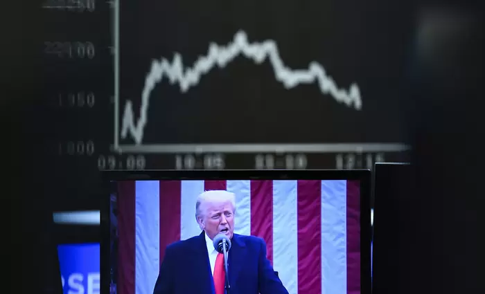 Το σήμα Τραμπ για το Ιράν, τα σενάρια για το πετρέλαιο και οι αγορές που ποντάρουν κατά του πολέμου