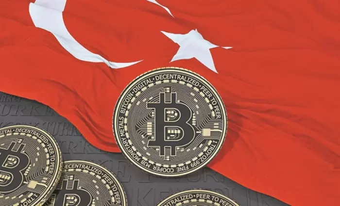 Καταφύγιο στα κρυπτονομίσματα βρίσκουν οι Τούρκοι