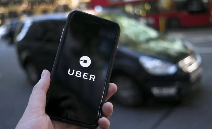 Απόβαση σε ελληνικό νησί κάνει η Uber