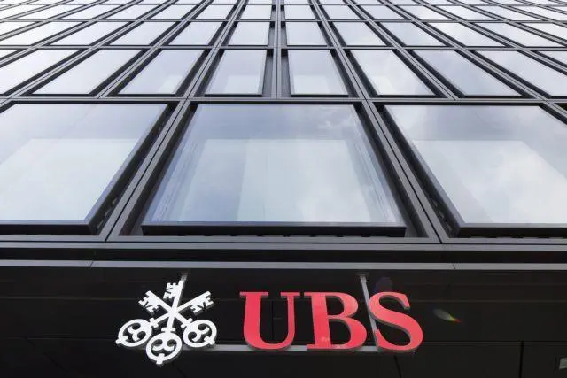 UBS: Προτείνει ψυχραιμία μετά την γαλλική πολιτική αναταραχή