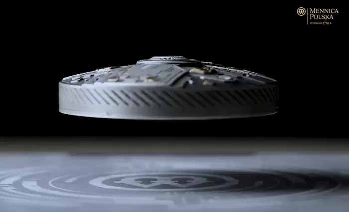 Το πρώτο νόμισμα… UFO είναι γεγονός (video)