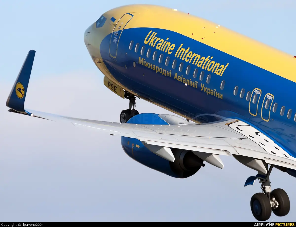 Στον στόλο των Ukrainian Airlines το πρώτο Boeing 777-200ER