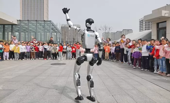 Ανθρωποειδή ρομπότ: Ο αγώνας δρόμου για την κυριαρχία στην αγορά