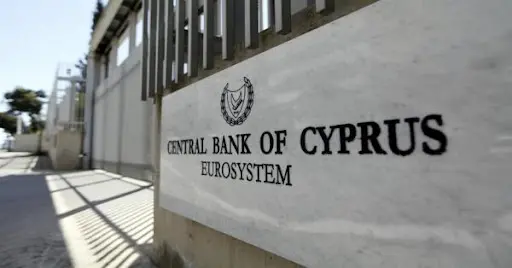 Μικρή άνοδος των ΜΕΧ τον Απρίλιο λόγω αναδιαρθρώσεων