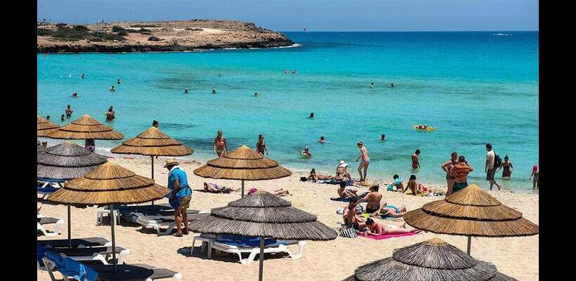 Τουρισμός: Χρονιά-ορόσημο το '24 και για τα έσοδα που ξεπερνούν τα €3 δισ.