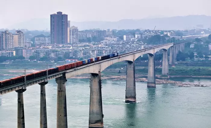 Κίνα: Η χρηματοοικονομική στήριξη ενισχύει τον Νέο Δυτικό Διάδρομο