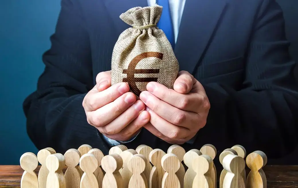 Ποιες οι απολαβές του ΠτΔ και άλλων κρατικών αξιωματούχων