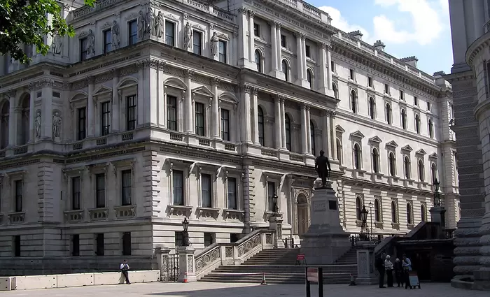 Βρετανικό ΥΠΕΞ: Ταξιδιωτικές συμβουλές για Κύπρο και γειτονικές χώρες