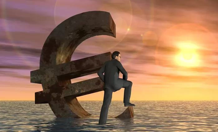 Το μεγάλο παράδοξο: Τη χρονιά που η Ευρώπη έχασε σε όλα, το ευρώ βγήκε μεγάλος κερδισμένος