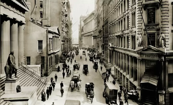 Γεννήθηκε φτωχός. Έγινε τιτάνας. Και άναψε το φυτίλι του πανικού