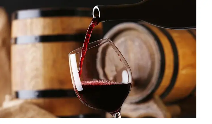 Σε κρίση το γαλλικό κρασί - Καμπανάκι οινοποιών και αμπελουργών