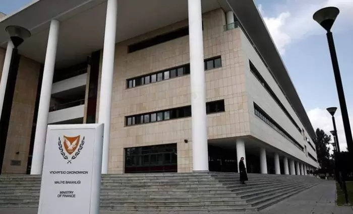 Διπλασιάστηκε το πλεόνασμα της Κυβέρνησης το 2024