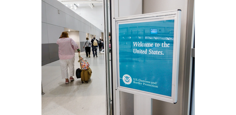 Πώς ο Τραμπ «ακρωτηριάζει» τον τουρισμό προς ΗΠΑ