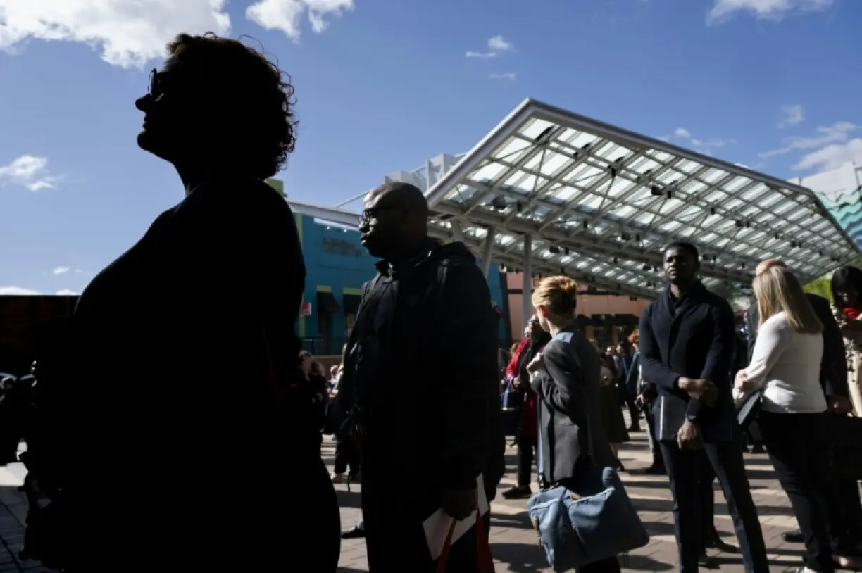 ΗΠΑ: Υποχώρησαν οι αιτήσεις για επιδόματα ανεργίας μετά τη χειμερινή κακοκαιρία