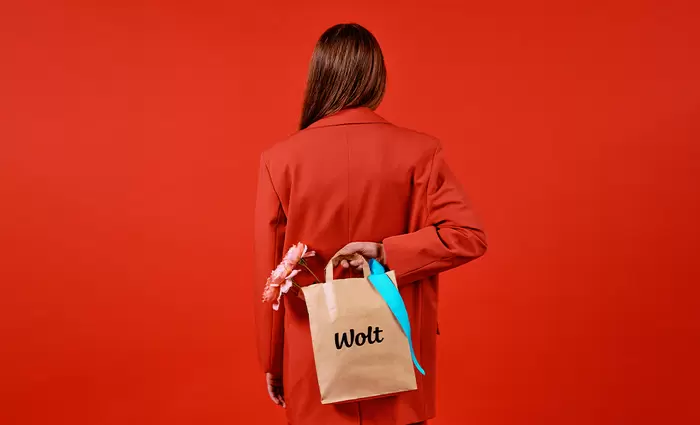 Δώρα και ευχές για τον Άγιο Βαλεντίνο μέσω της πλατφόρμας της Wolt