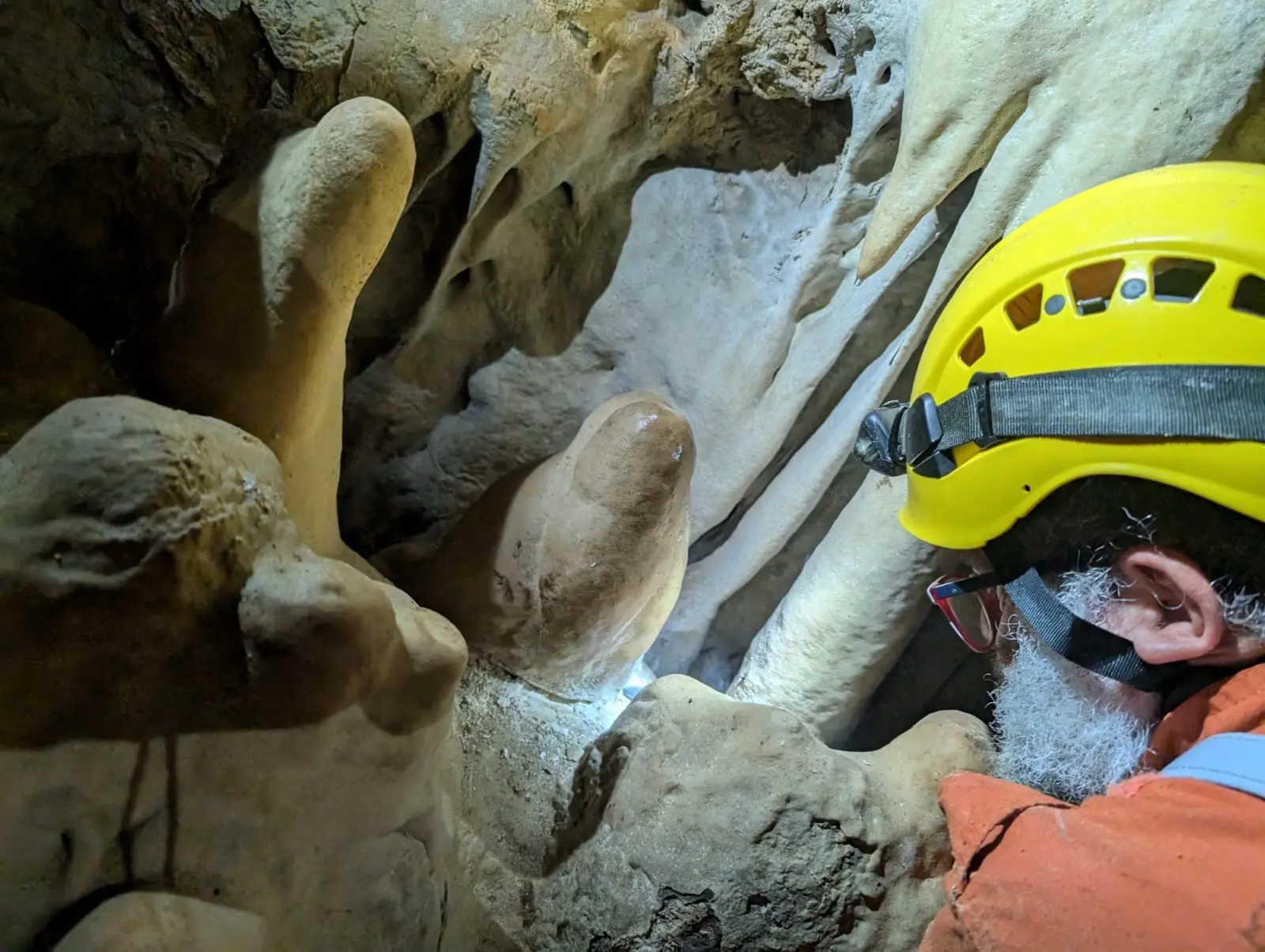 Το παρελθόν της Κύπρου χαραγμένο στους σταλαγμίτες της