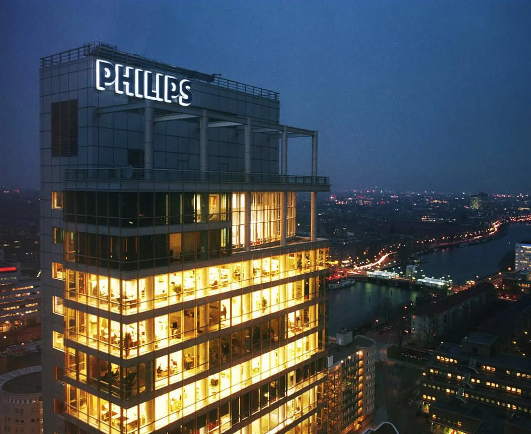 Philips: Μειώνει τις προοπτικές για τα κέρδη λόγω εντάσεων ΗΠΑ – Κίνας