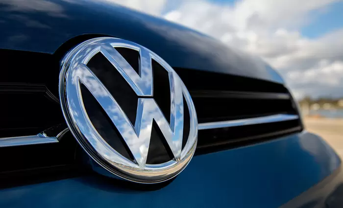 Η Volkswagen κυριαρχεί για ακόμη ένα μήνα στην Ευρώπη