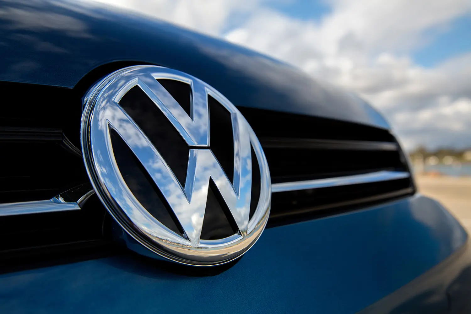 Η Volkswagen κυριαρχεί για ακόμη ένα μήνα στην Ευρώπη