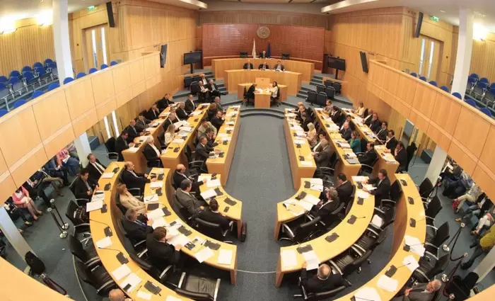 Έτος αβεβαιότητας προβλέπεται το 2024