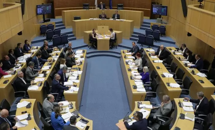 Η Βουλή ψηφίζει τον κρατικό προϋπολογισμό του 2019