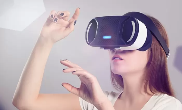 Μητέρα «συνάντησε» τη νεκρή κόρη της μέσω εικονικής πραγματικότητας (vid)