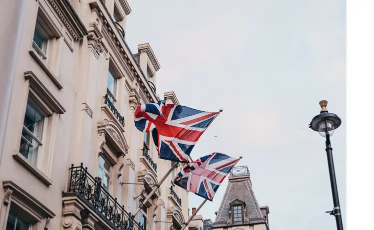 M. Βρετανία: O προϋπολογισμός της Ριβς μεταθέτει τα προβλήματα στο μέλλον