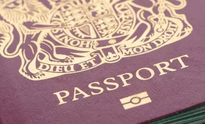 Ουρές για διπλή υπηκοότητα κάνουν οι Κύπριοι της Βρετανίας ενόψει Brexit