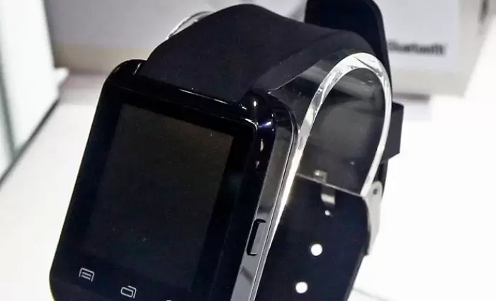 Ανακάλυψαν φυσική μπαταρία που μετατρέπει τον αέρα σε ηλεκτρισμό