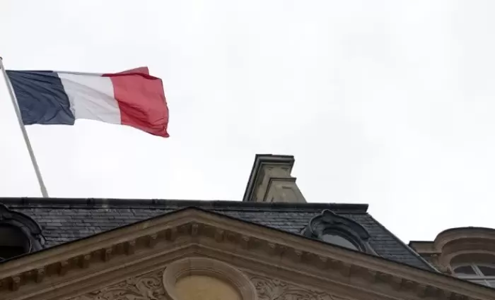 Γαλλία: Αναστέλλει τις εισαγωγές σε αγροτικά προϊόντα που καλλιεργούνται με 5 απαγορευμένες στην ΕΕ ουσίες