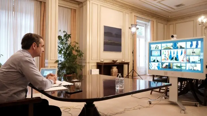 Ο Κυριάκος Μητσοτάκης επιμένει για κορωνο-μόλογο