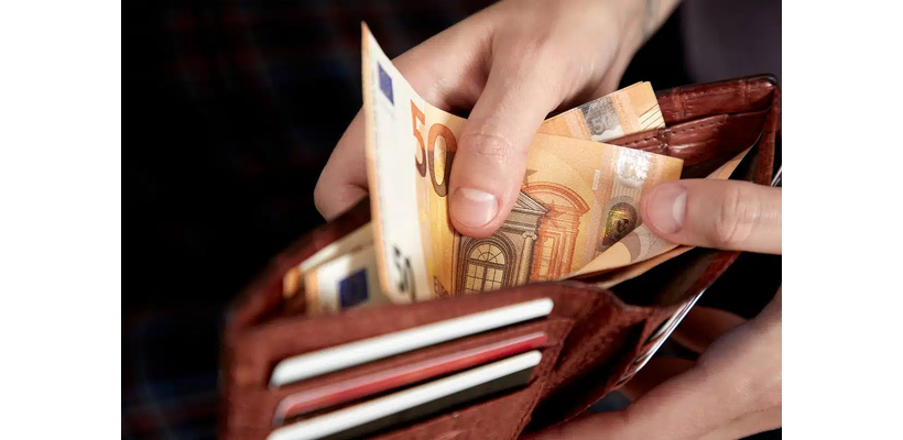 Γιατί οι εργαζόμενοι στις πλούσιες ευρωπαϊκές χώρες δουλεύουν λιγότερο και βγάζουν περισσότερα