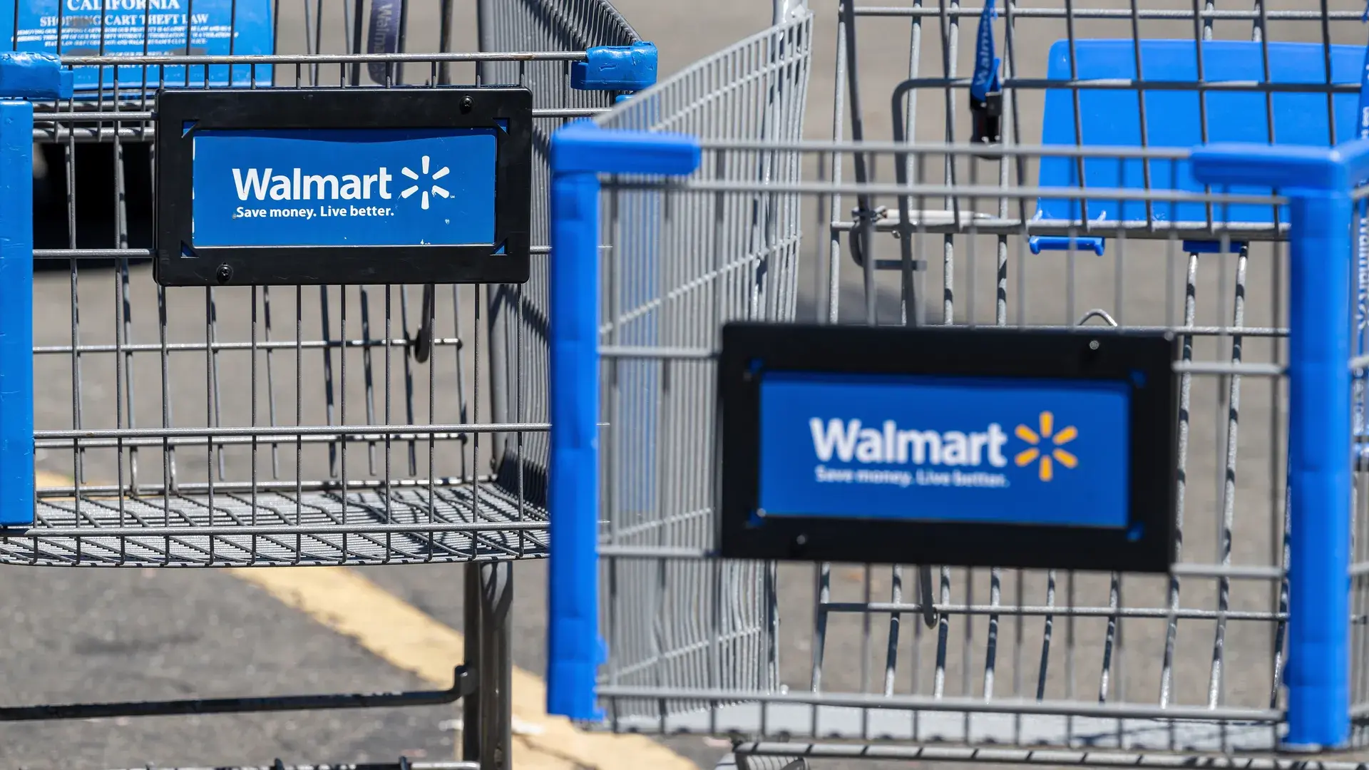 Walmart: Χαμηλότερα κέρδη για πρώτη φορά έπειτα από τρία χρόνια – Ανοδικά οι πωλήσεις