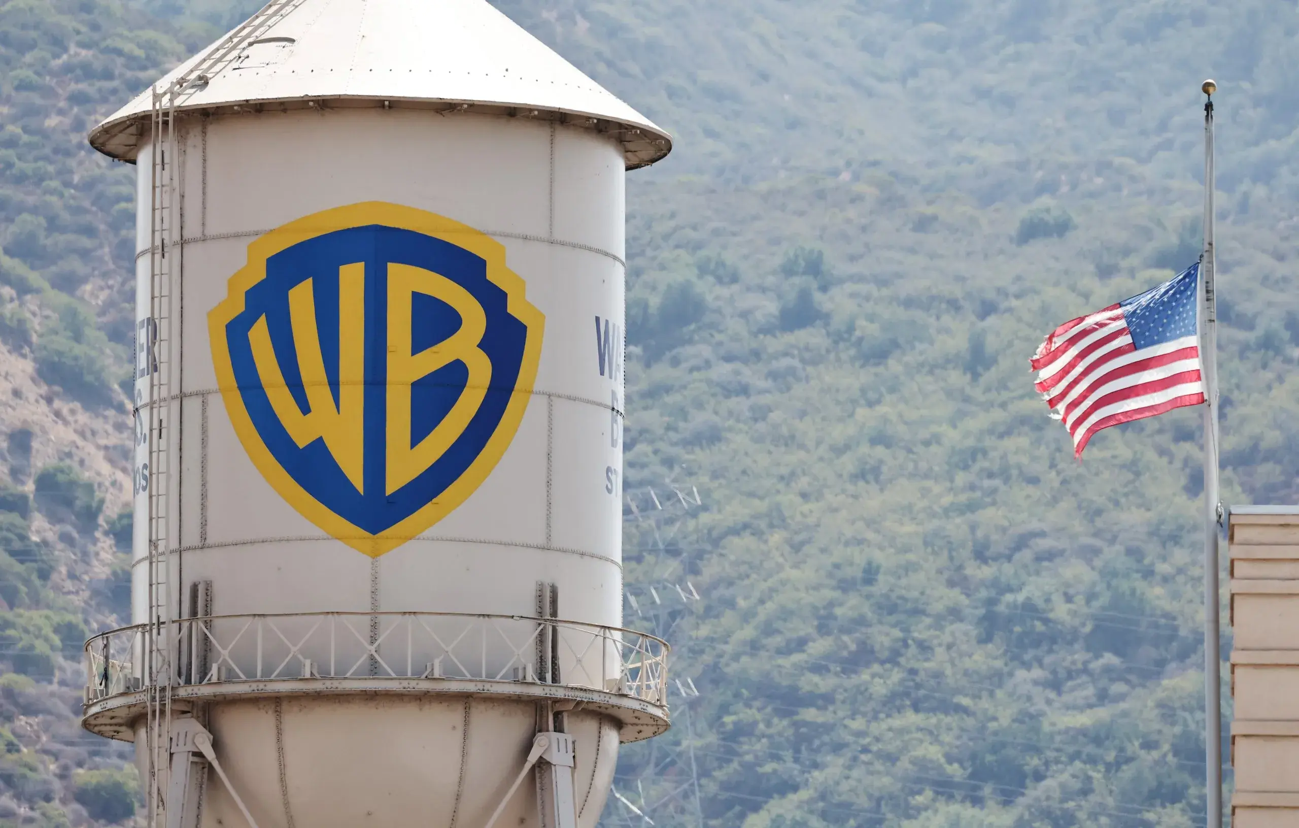 Ancora Holdings: Αποκτά μερίδιο στη Warner Bros και μπαίνει «σφήνα» στο deal με τη Netflix