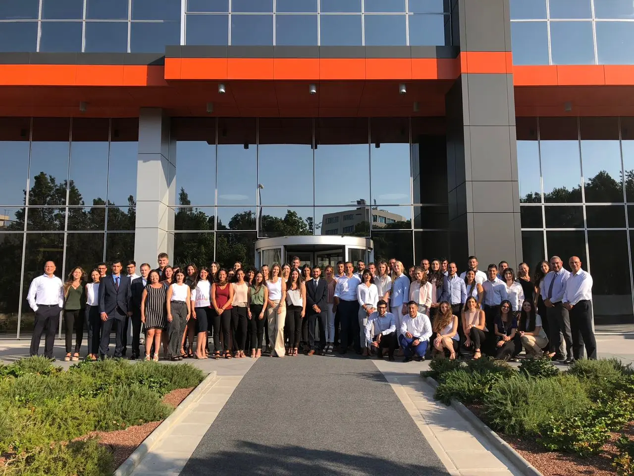 60 νέοι απόφοιτοι πανεπιστημίων στην PwC Κύπρου