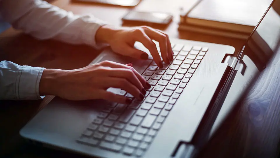 Βάζουν στο στόχαστρο τις παραπλανητικές διαφημίσεις