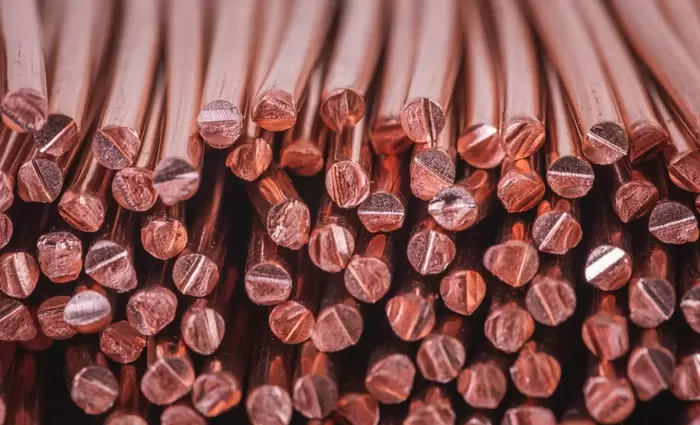 Σε τροχιά ρεκόρ ο χαλκός με φόντο ελλείψεις και δασμούς