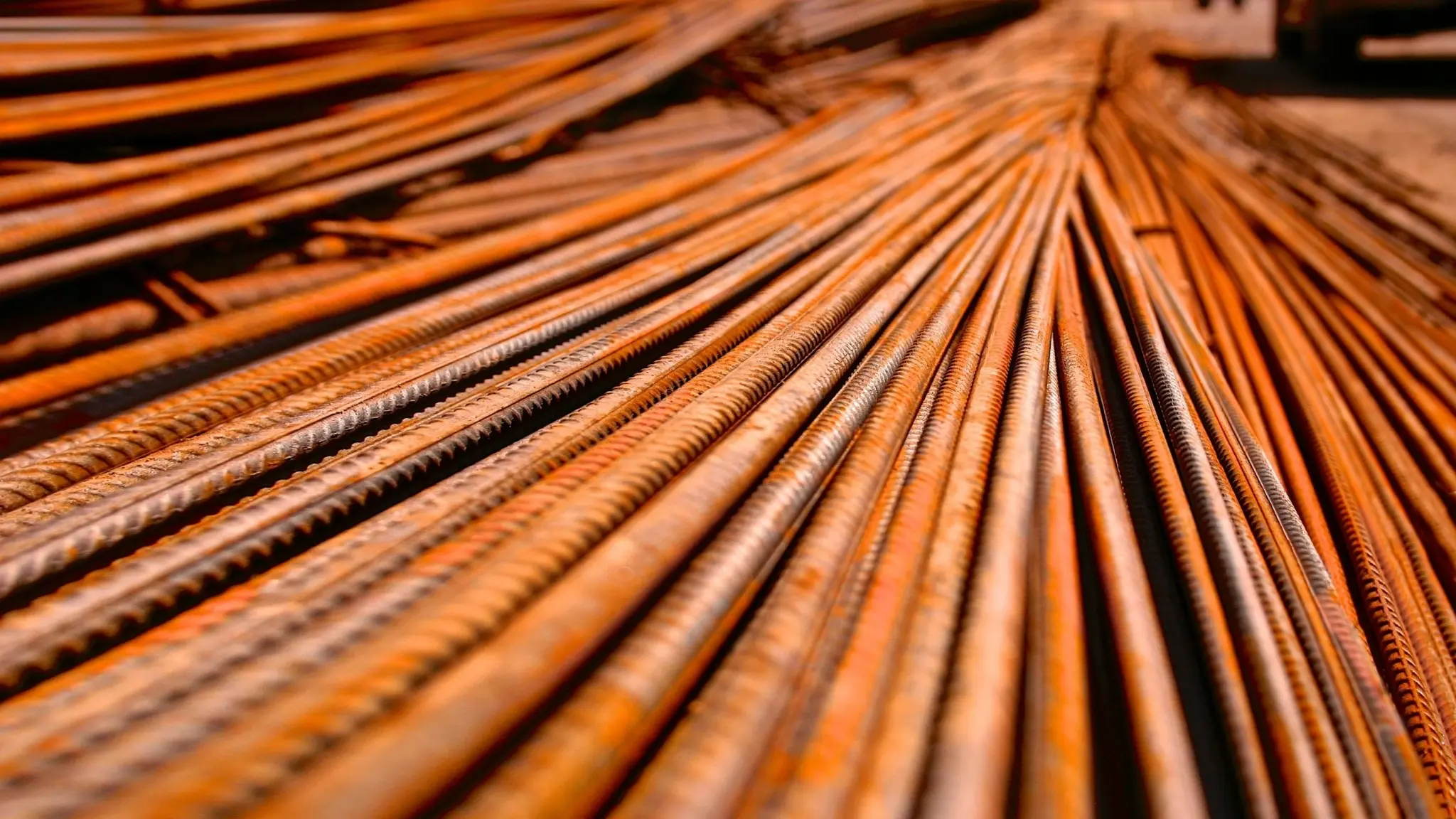 ΕΕ: Νέες πιέσεις προς ΗΠΑ για τους δασμούς σε χάλυβα και αλουμίνιο – Τι προτείνει