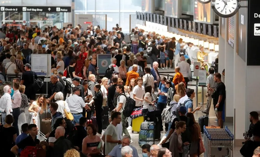 Απίστευτη ταλαιπωρία: Τα 10 χειρότερα αεροδρόμια - Καθυστερήσεις και ακυρώσεις πτήσεων