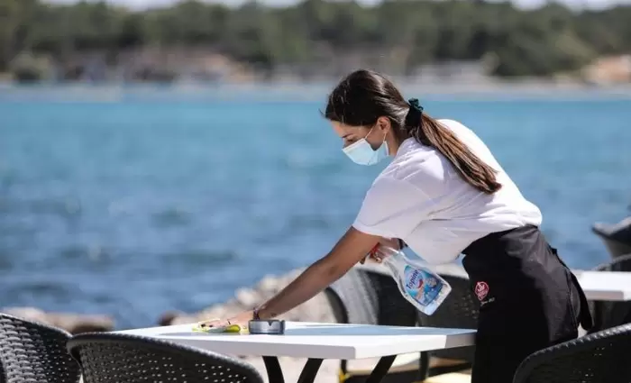 Ξένοι εργάτες: Μπαίνουν κάτω οι αριθμοί από το Υπουργείο Εργασίας