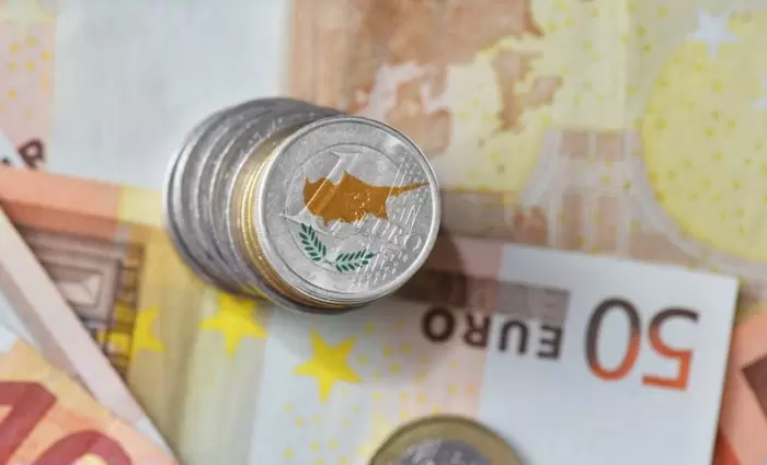 Βγαίνει στις διεθνείς αγορές με 10ετές ομόλογο η Κύπρος