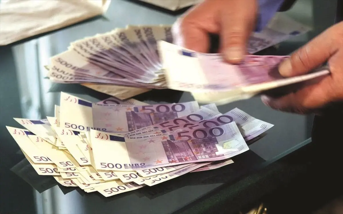 Εκροές 446 εκατομμυρίων ευρώ από την Κύπρο - 33,2 δισ. από την ΕΕ
