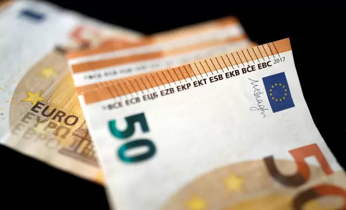 Πότε εξετάζονται επιδόματα, βοηθήματα και συντάξεις