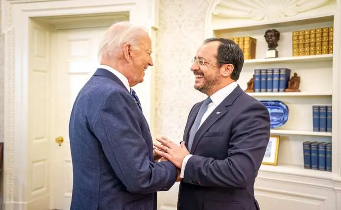 Πώς ερμηνεύει το Προεδρικό τη συνάντηση με Μπάιντεν - Ανασκόπηση από ΚΕ