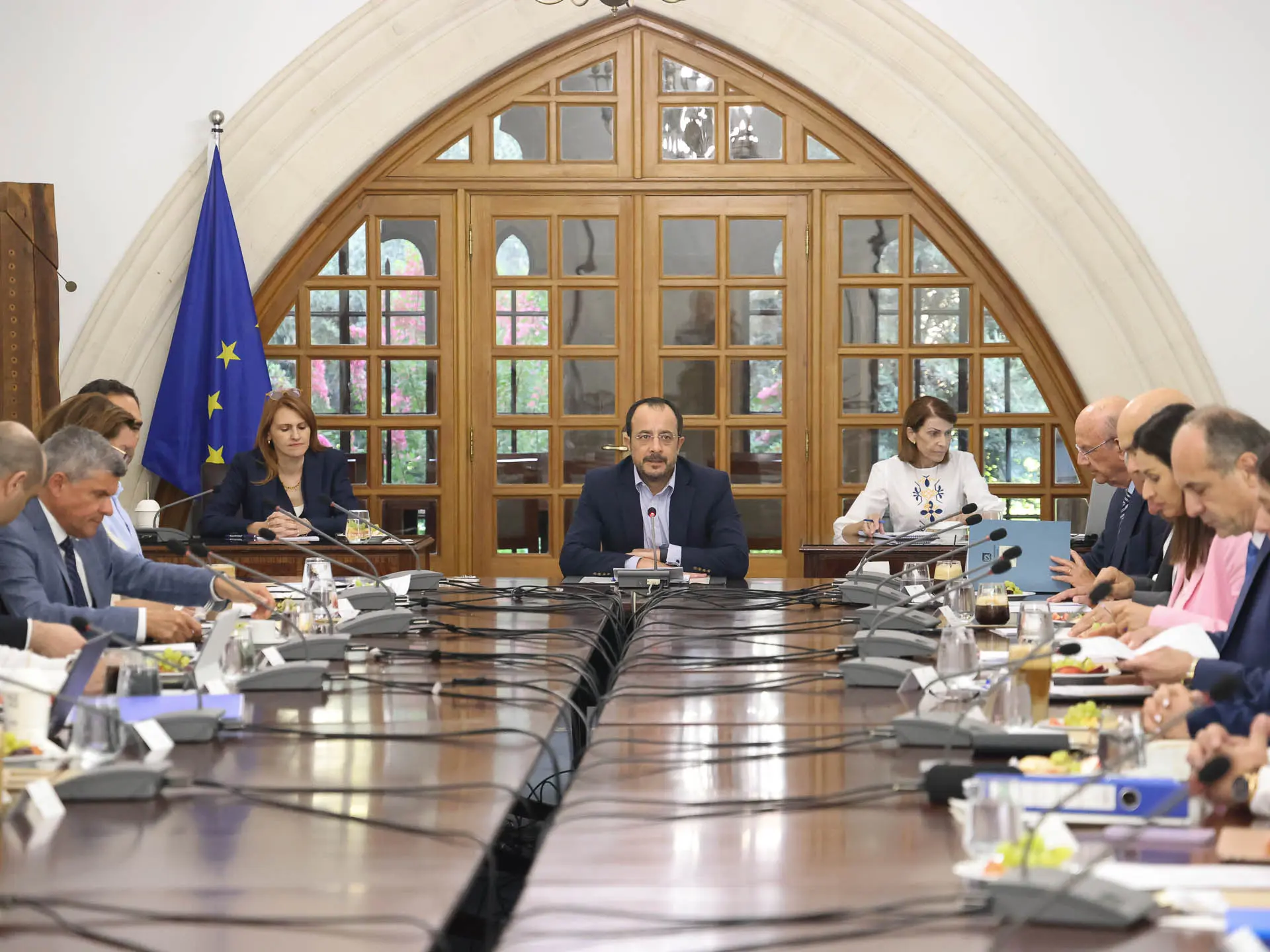 Το ΥΣ εγκρίνει τη φορολογική δήλωση και ρίχνει τη μπάλα στη Βουλή – Τι είπε ο ΠτΔ