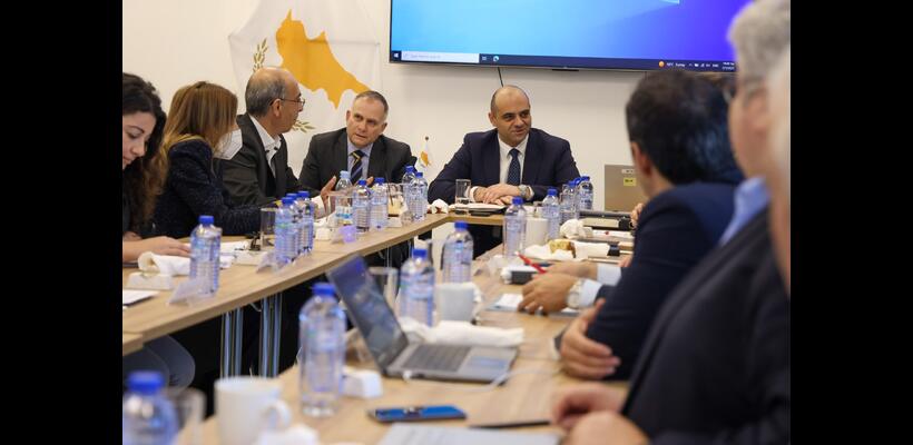 Υπουργός Εργασίας: Νέα ΑΤΑ και συνταξιοδοτική μεταρρύθμιση οι στόχοι του ‘25