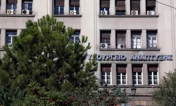 Ελλάδα: Στο μικροσκόπιο του υπουργείου Ανάπτυξης οι influencers